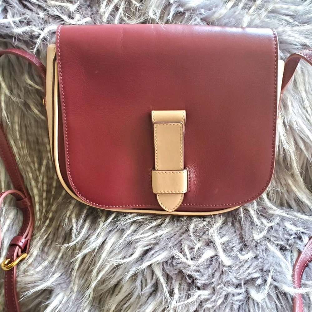 Banana Republic leather crossbody handbag